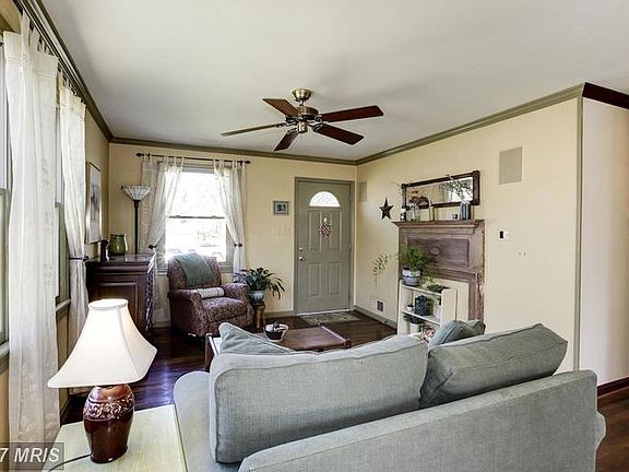 2nd image of 2218 Orchid Dr