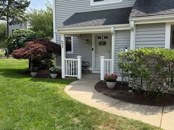 22 Westcliff Dr #22, Plymouth, MA 02360