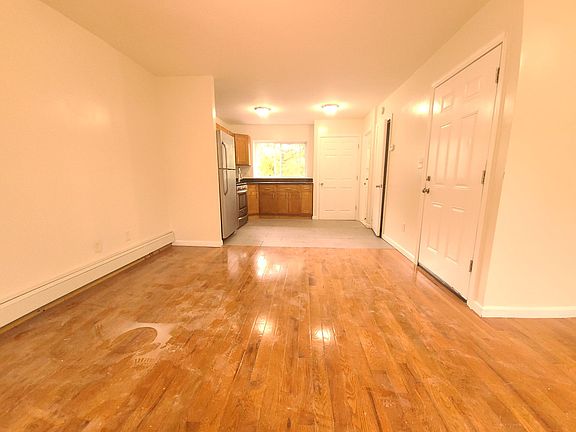 4th image of 1813 Prospect Pl Floor 2