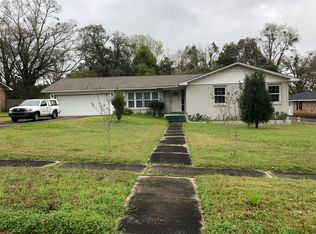 1318 Carre Dr W, Mobile, AL 36618
