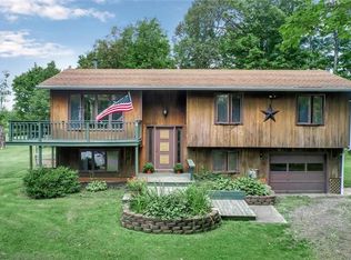 9010 Phillips Rd, Holland, NY 14080