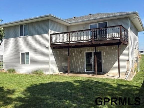 2nd image of 1229 Blue Stem Cir