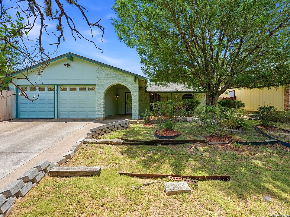 1st image of 7622 PIPERS LN