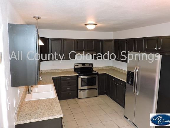 Large kitchen with tons of storage and new stainless steel a
