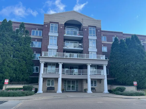 7091 W Touhy Ave APT 310, Niles, IL 60714