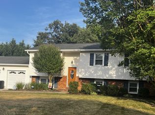 1559 Marco Dr, Pasadena, MD 21122