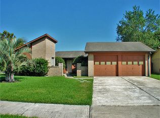 2512 Harpers Ferry Dr, League City, TX 77573