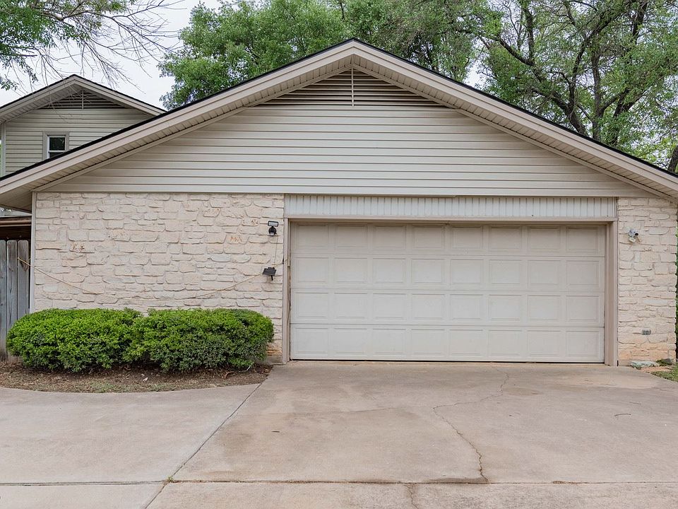 1st image of 1004 Deepwood Dr