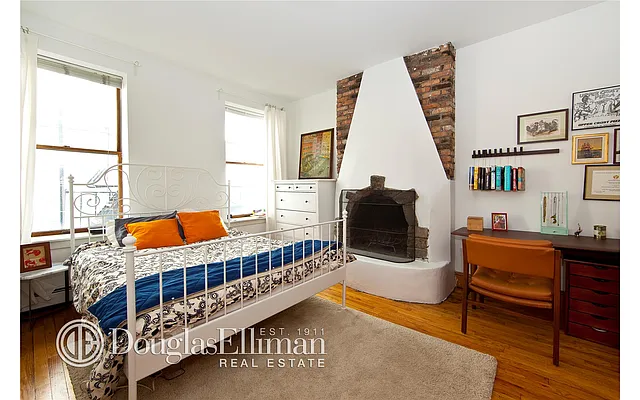 Rented by Douglas Elliman | media 16