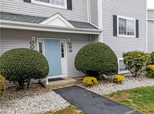 310 Boston Post Rd UNIT 40, Waterford, CT 06385