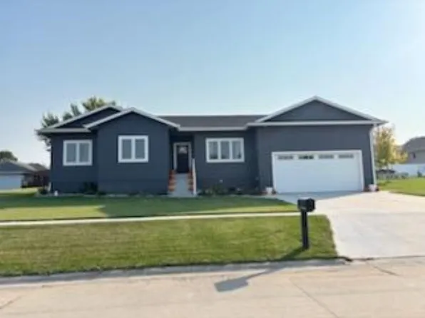 2803 Park Way, Norfolk, NE 68701