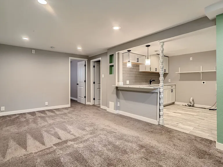 1314 S Meade St — Photo 8
