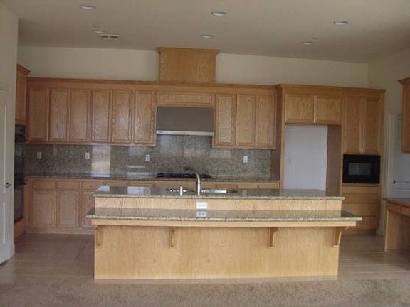 2nd image of 5220 Monteverde Ln