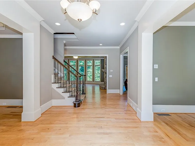 950 Glengate Pl — Photo 7