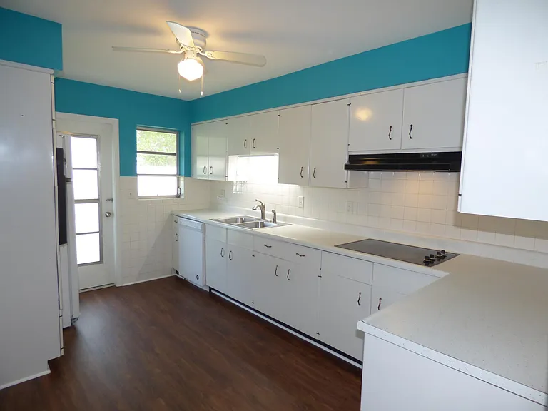 1266 W Wellington Dr — Photo 5