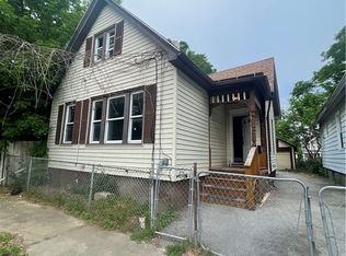 30 Siebert Pl, Rochester, NY 14605