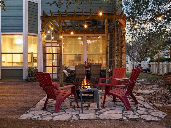 2nd image of 239 Witte