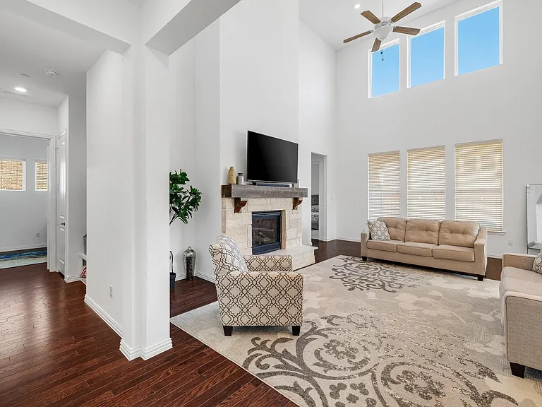 851 Orchard Dr — Photo 16
