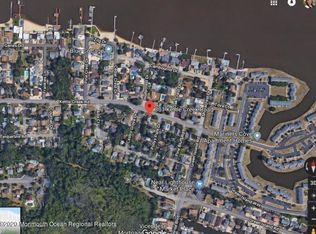 301 Kettle Creek Rd, Toms River, NJ 08753