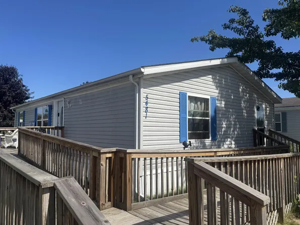 5481 E Crossway Ln, Mount Pleasant, MI 48858