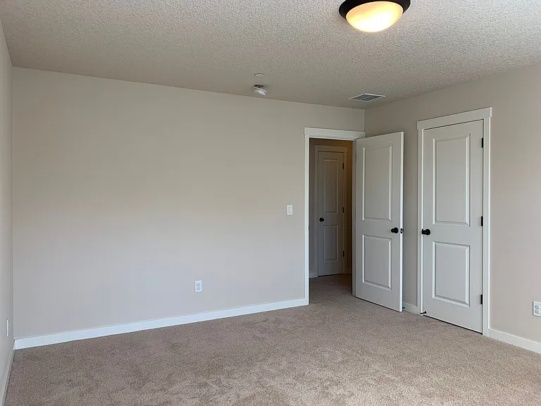 4223 NE Tacoma Ct — Photo 23