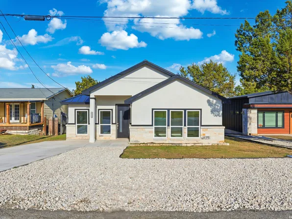 1224 Blueridge Dr, Canyon Lake, TX 78133