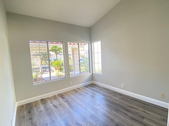 3rd image of 26282 Eva St