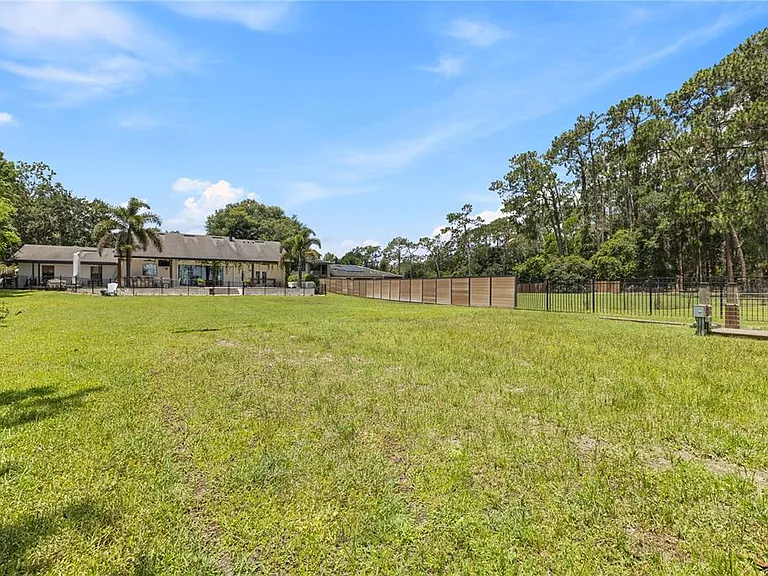 10355 Trout Rd — Photo 78