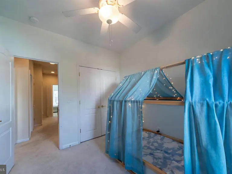 6931 Rolling Creek Way — Photo 17