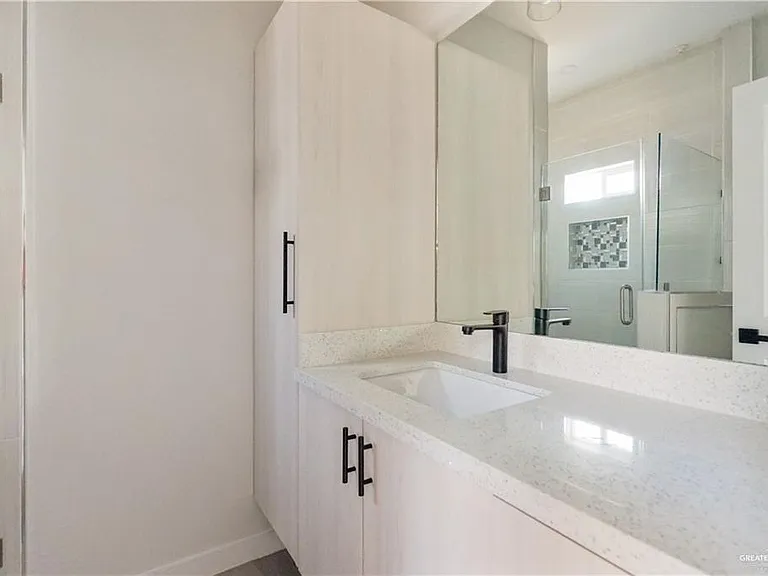 5601 Northwestern Ave #2 — Photo 7