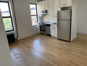 Rented by Tapiro Realty