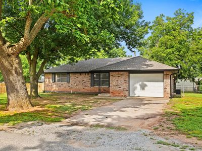 311 N Monroe Ave, Blanchard, OK, 73010