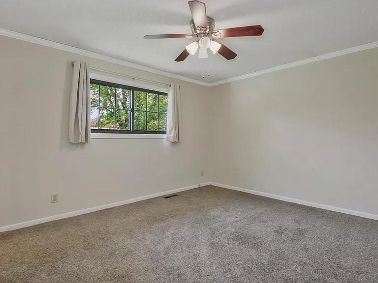 4036 N Edgemoor Dr — Photo 54