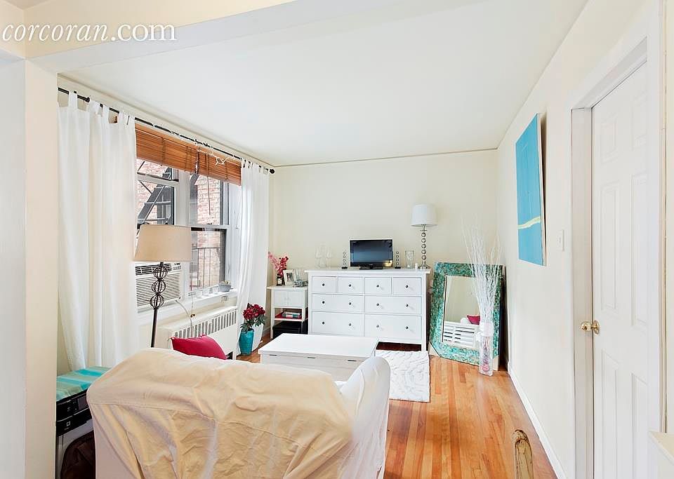 1st image of 305-313 W 18th St #4E