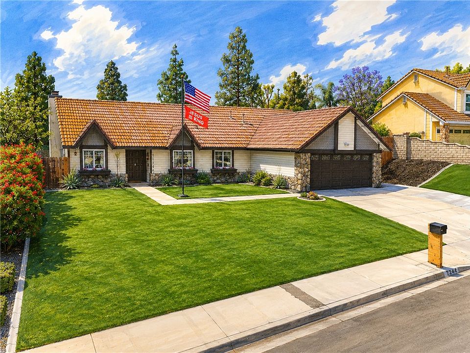 1st image of 11244 Clara Ct
