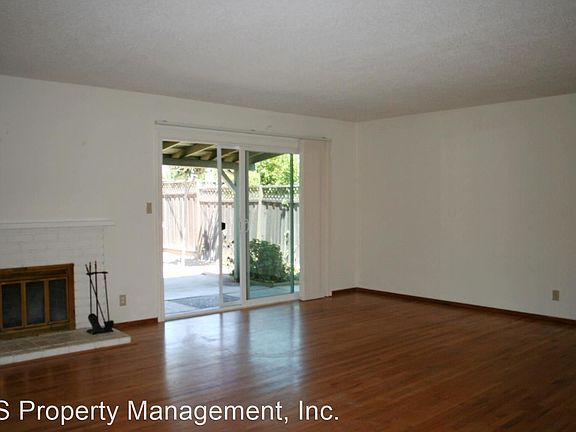 3rd image of 1401 Bing Dr