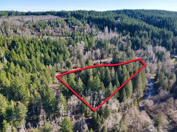 2124 NE Holly Dewatto Road, Tahuya, WA 98588