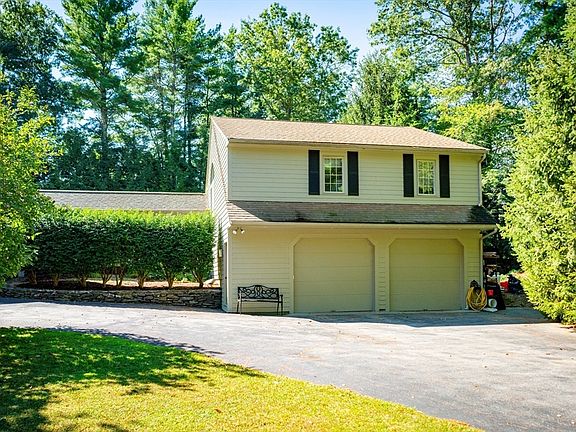 4th image of 114 Graham Hill Dr
