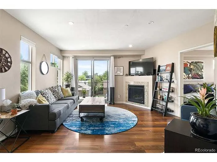 Building Photo - 2900 W 44th Ave #203