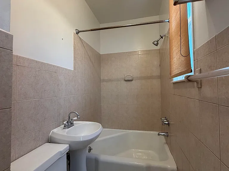 13 Elizabeth St #1 — Photo 11