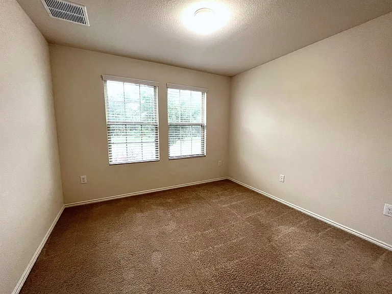 5808 Eden Dr — Photo 12