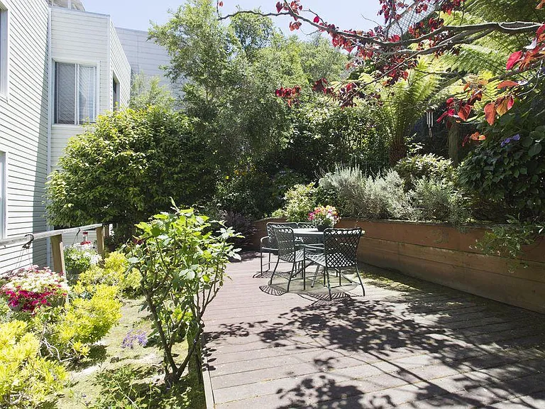 3559 Jackson St #18 — Photo 11