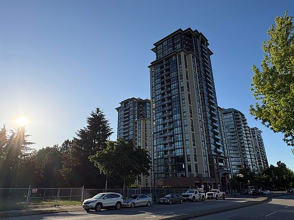 4th image of 10777 University Dr #2110