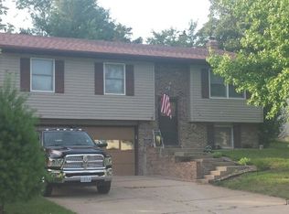 5530 Bagnall Dr, Jefferson City, MO 65109