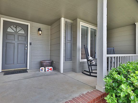 4th image of 2435 N Vinegate Ct