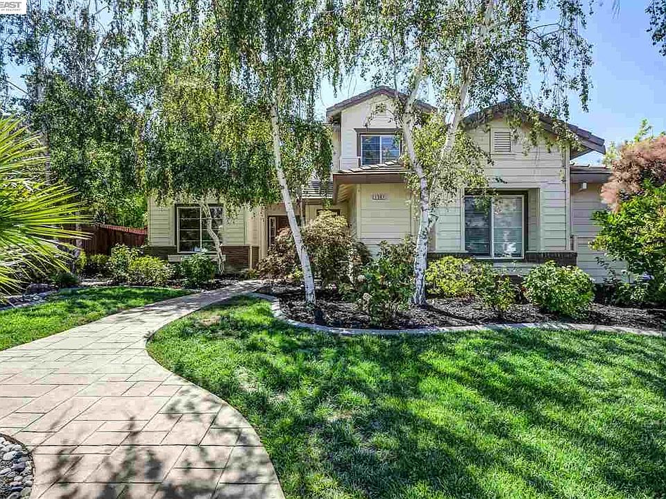2nd image of 1507 Melanie Way
