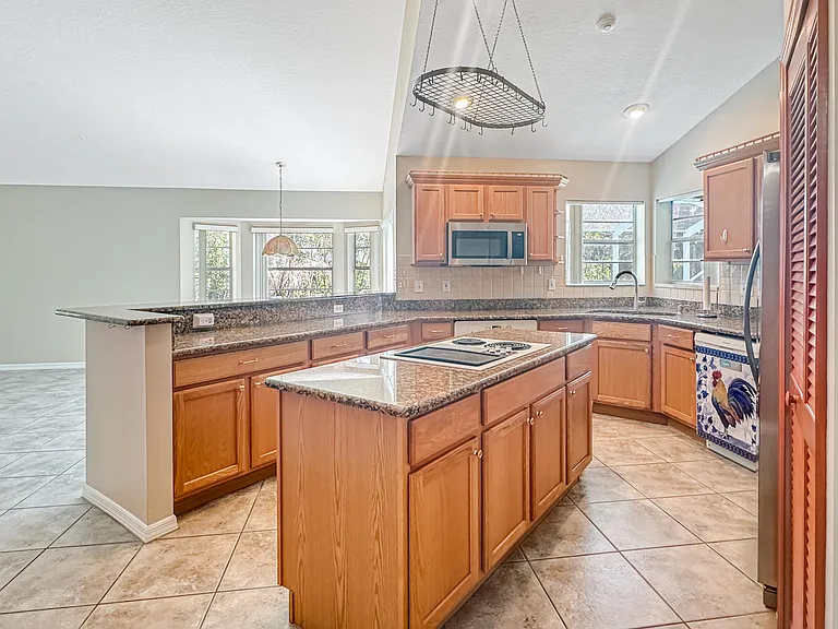 1860 Cobia Dr — Photo 9