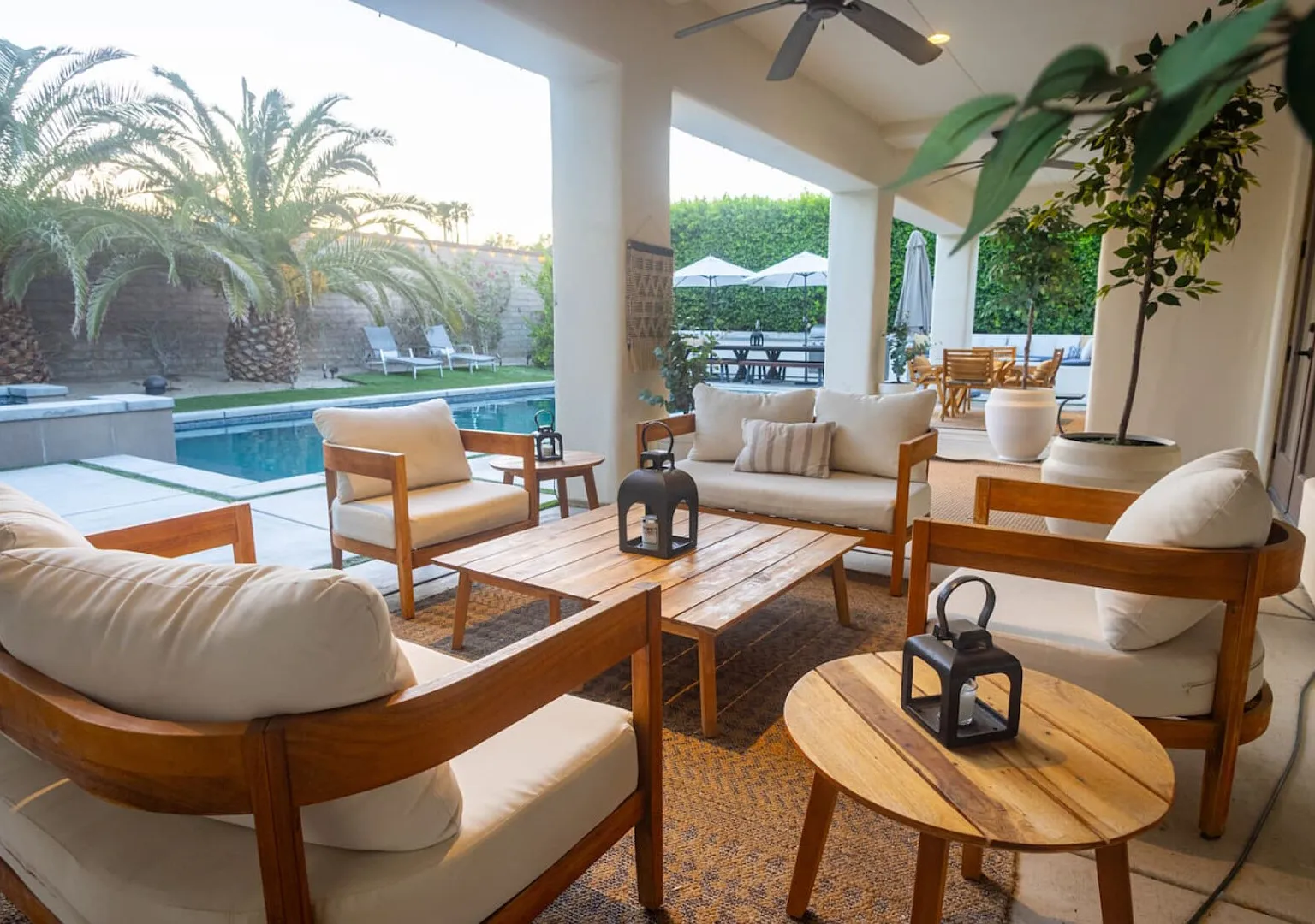 Coachella House, Poolside 5BR 5 STAR — Photo 2