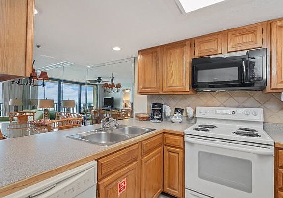 2nd image of 4100 Co Hwy #30A-308