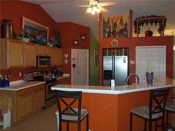 3rd image of 2119 SE Glenrock Ter